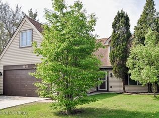 1005 Sunset Cir, Streamwood, IL 60107
