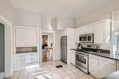 2212 E 23rd Ave — Photo 15