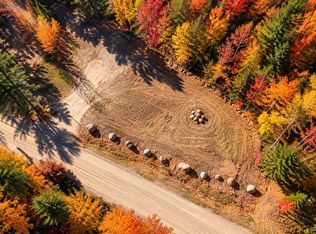 Sullivan Road, Stark, NH 03582