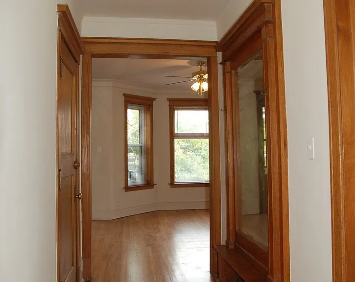 2920 N. Burling — Photo 9