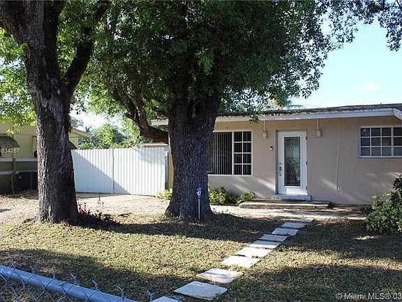 3rd image of 2985 NW 169th Ter