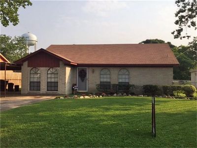 203 W Waverly Ave, Eagle Lake, TX, 77434