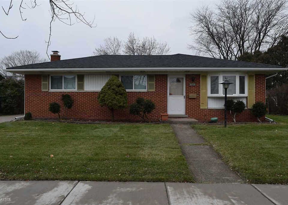 1st image of 31735 Kenwood Ave