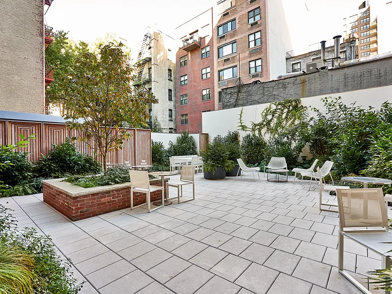 245 E 80th St #6K — Photo 15