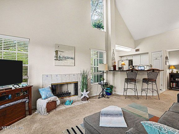 5th image of 13703 RICHMOND PARK Drive N #1908