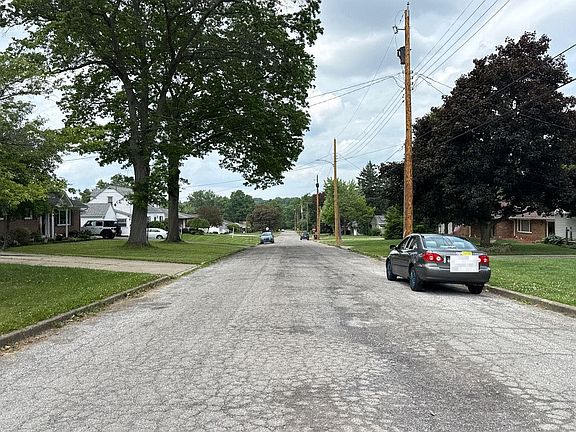 4th image of 828 Shady Ave