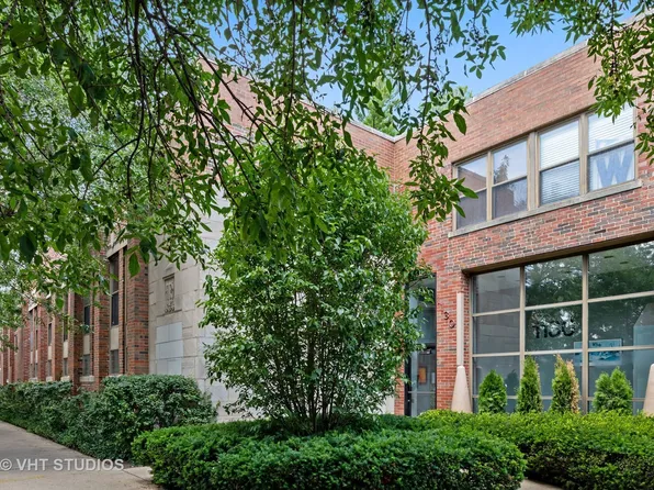 1130 W Cornelia Ave APT B, Chicago, IL 60657