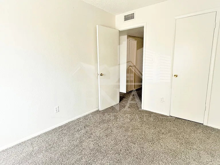 4441 E Wood St — Photo 14