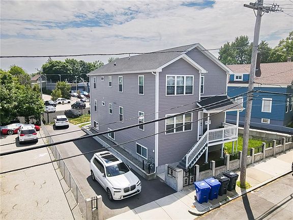 3rd image of 172 Baker St