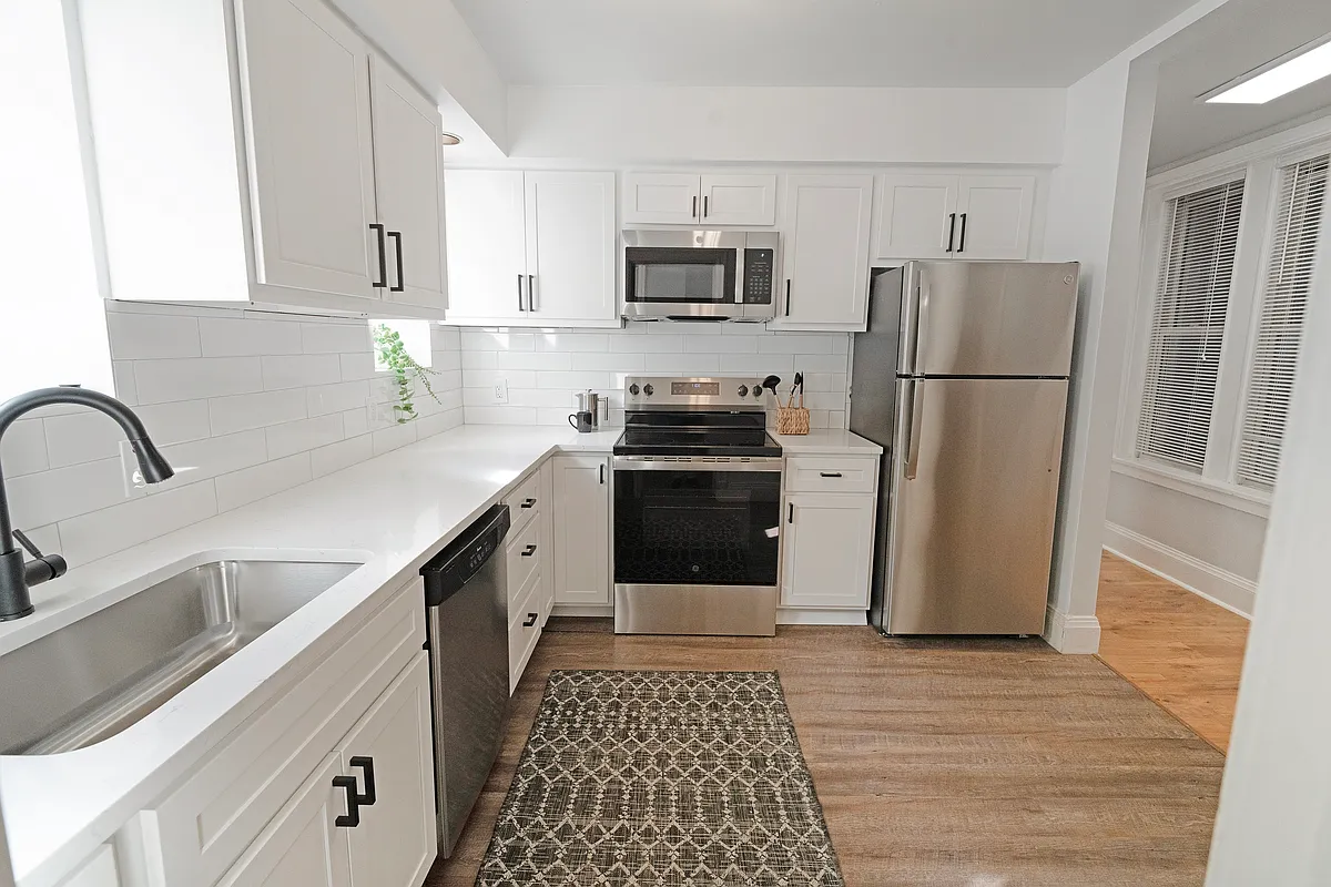 Building Photo - 4512 Westminster Pl #2E