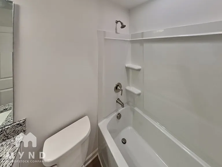702 W Virginia Ave — Photo 18