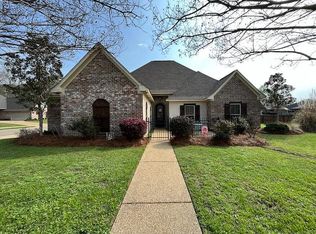 628 Brookfield Pl, Florence, MS 39073
