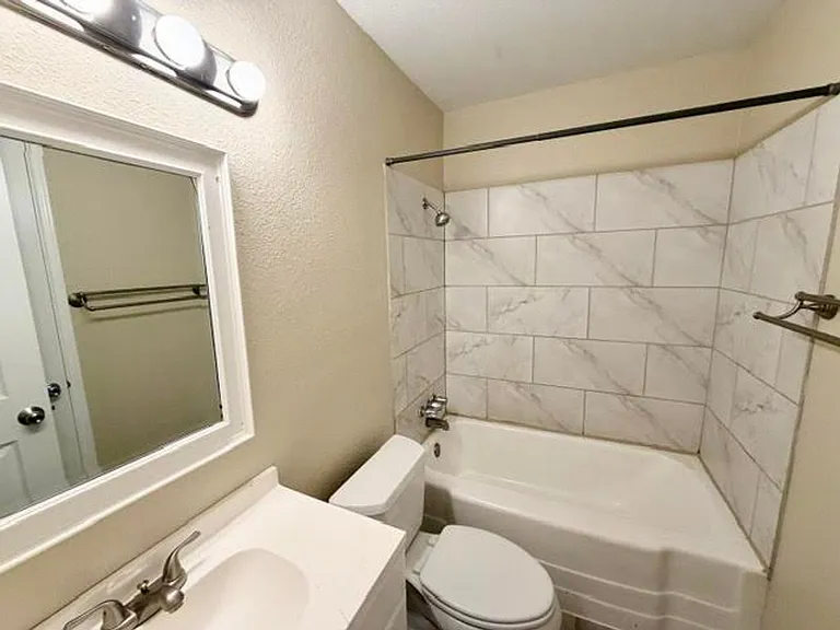 3022 Edmond Ave — Photo 7