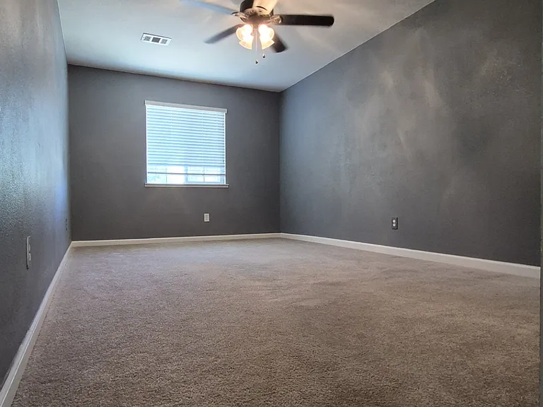 4988 Bay View Cir — Photo 15