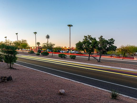 4th image of 11680 N Saguaro Blvd
