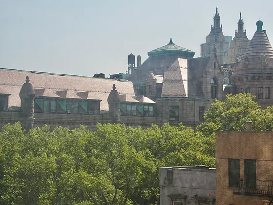 Rented by Brown Harris Stevens | media 10