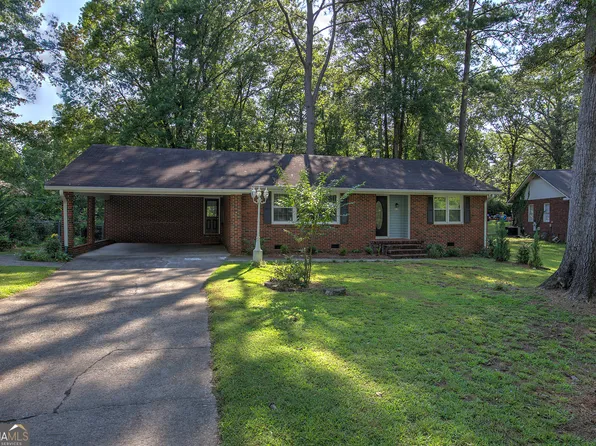 19 Westwood Cir SW, Rome, GA 30165