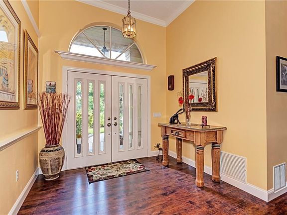 5th image of 7406 Pearlbush Ln