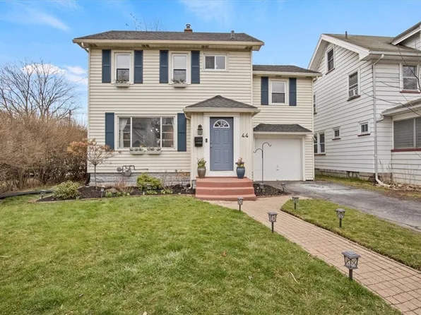 44 Westview Ter, Rochester, NY 14620