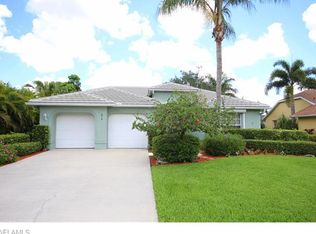 616 Lambton Ln, Naples, FL 34104