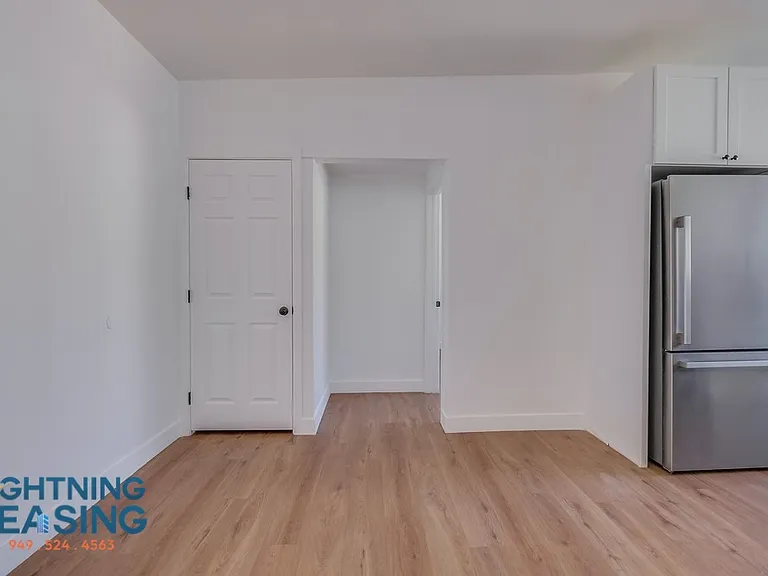 5312 Corteen Pl #16 — Photo 29