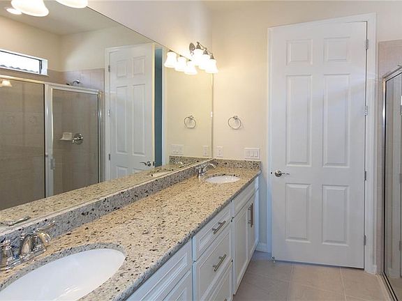 5th image of 13831 Campoleone St