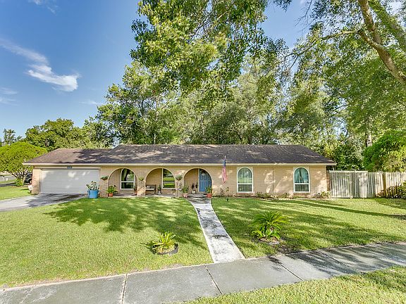 3rd image of 4725 Lofty Pines Cir E