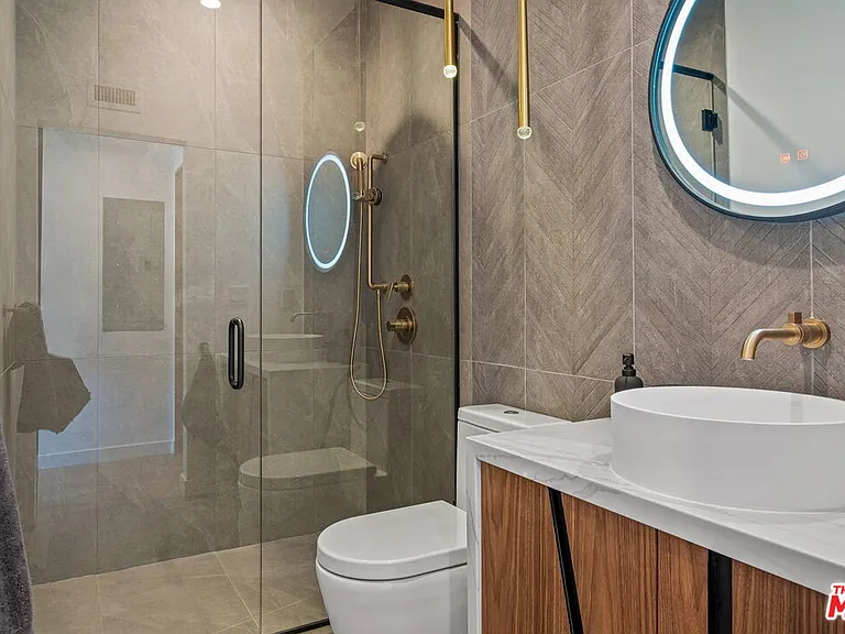 440 N Oakhurst Dr #301 — Photo 26