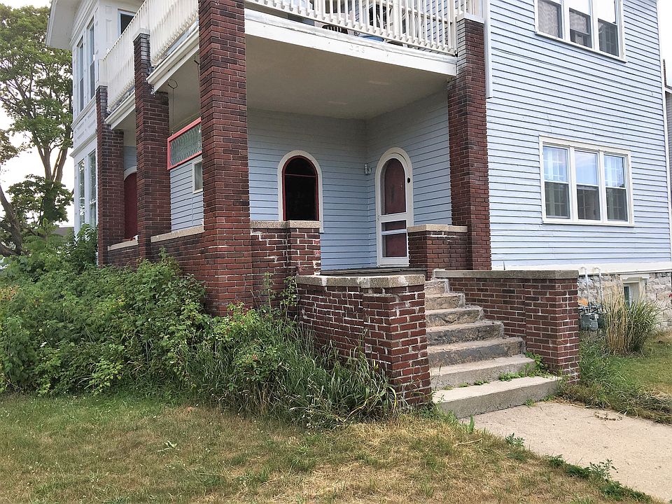 Front porch entry