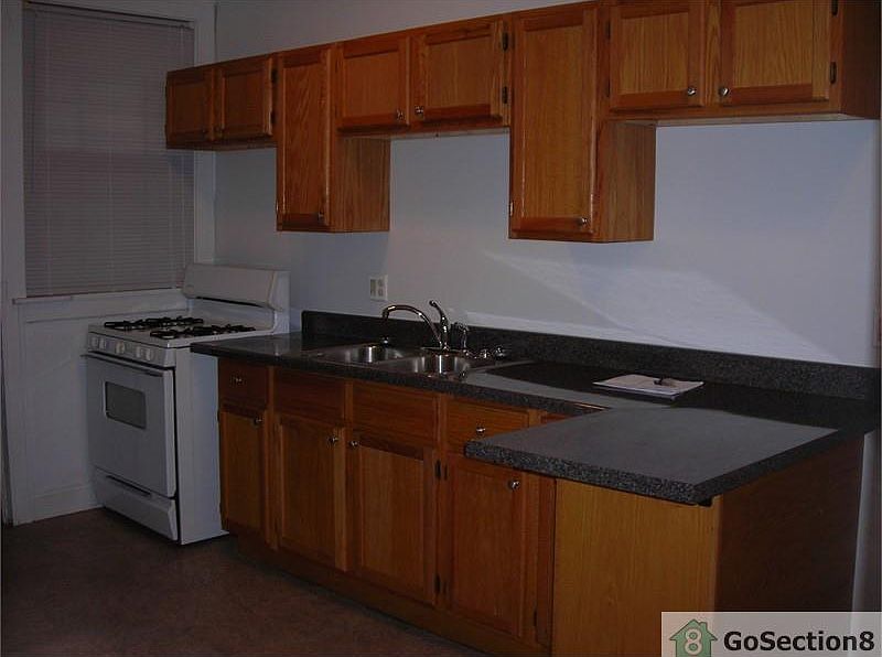 1st image of 11002 S Vernon Ave #3