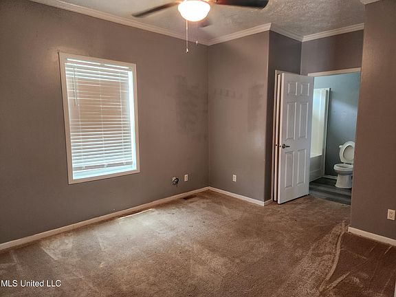 2nd image of 2201 Toulouse St #B
