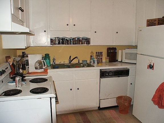 613 Kitchen