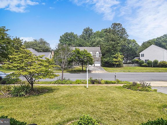 3rd image of 3280 Chrisland Dr