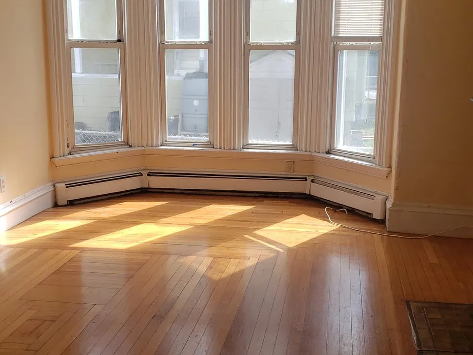 27 Pearl St #1