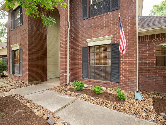 3rd image of 3719 Fern River Dr