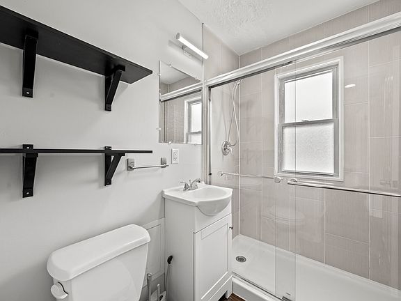 4th image of 1385 Cranford Ave APT 6