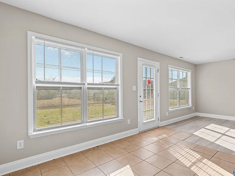 161 Fields Pond Dr — Photo 6