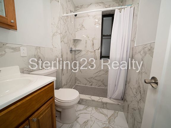 4th image of 28-05 43rd St #15B