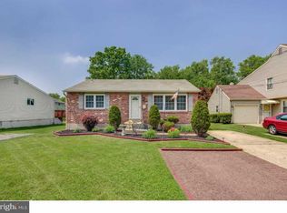 119 W Mill Rd, Maple Shade, NJ 08052