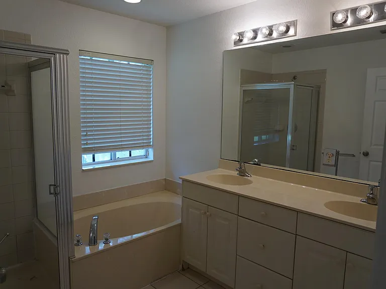 2030 Nassau Dr — Photo 7