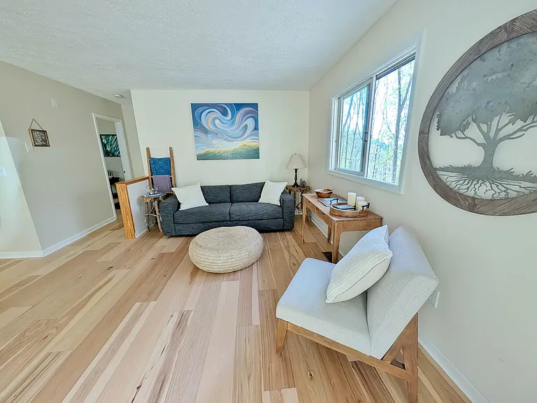 617 Norton Fork Rd — Photo 1