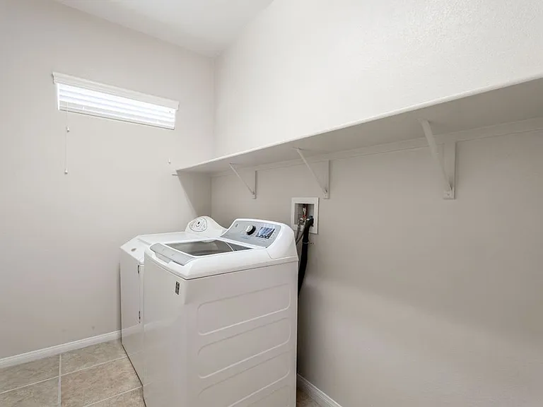4433 Weitzman Pl — Photo 8