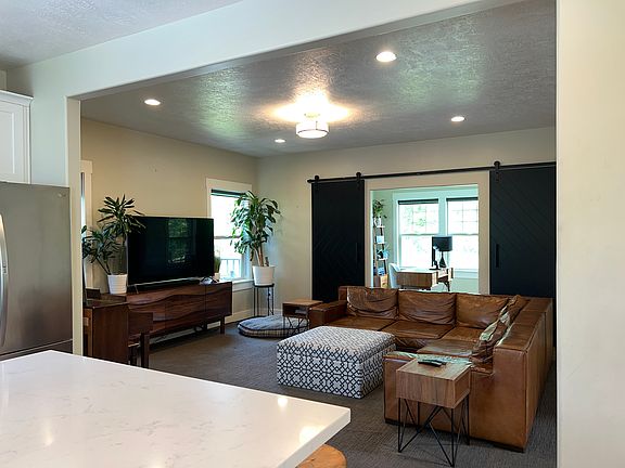 5th image of 11088 S Manitou Way