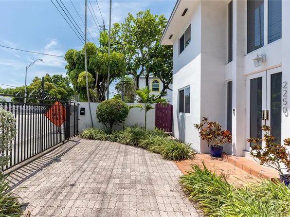 2250 SW 17th Ave, Miami, FL 33145