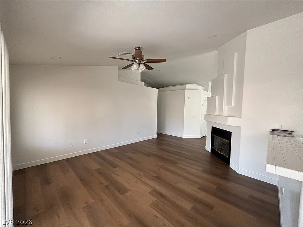 3 bed, 2.0 bath, 1668 sqft, $2,150 — Photo 4