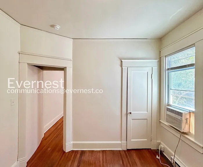 3114 Barton Ave #B — Photo 5