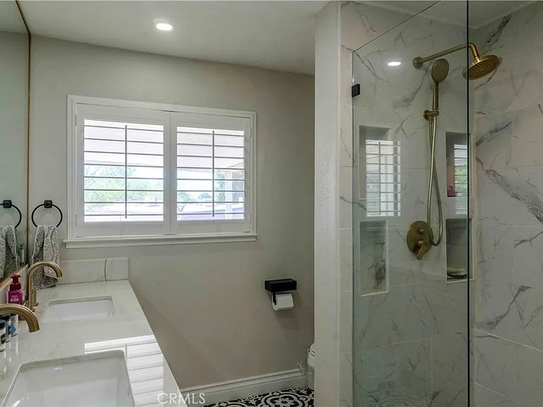 3809 Hanford Ave — Photo 38