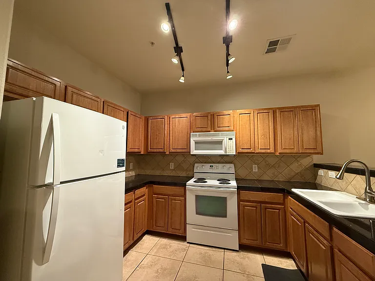 1702 E Bell Rd #180 — Photo 16