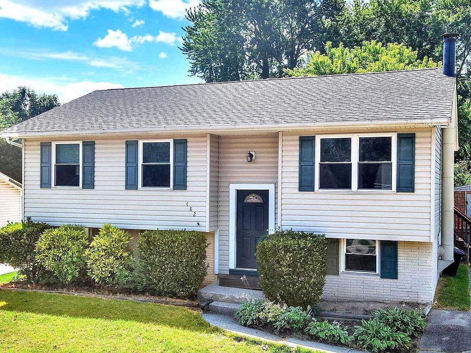 1st image of 482 Kenora Dr