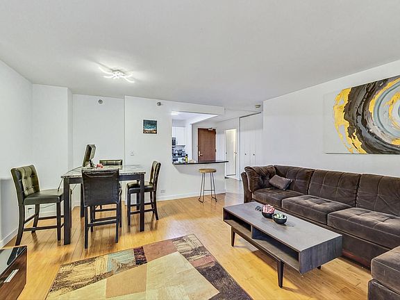 5th image of 401 E Ontario St APT 3008